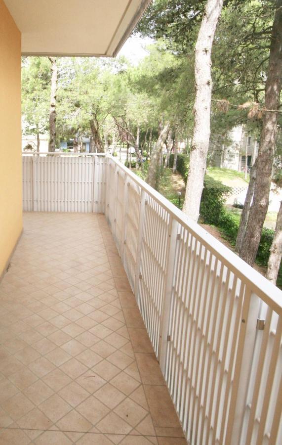 Ba- Tintoretto Apartments - Lignano Sabbiadoro Exterior foto